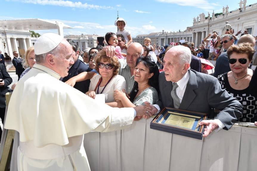 EL FALLECIMIENTO DE JUAN MANGANIELLO