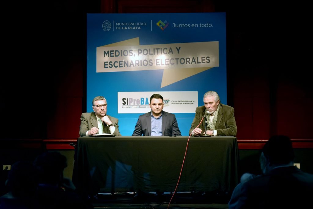 SE REALIZÓ  LA PRIMERA JORNADA DEL CICLO “MEDIOS, POLÍTICA Y ESCENARIOS ELECTORALES”