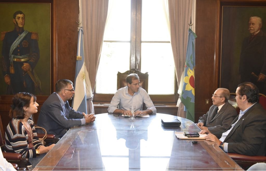 EL INTENDENTE GARRO CON EL CIRCULO DE PERIODISTAS