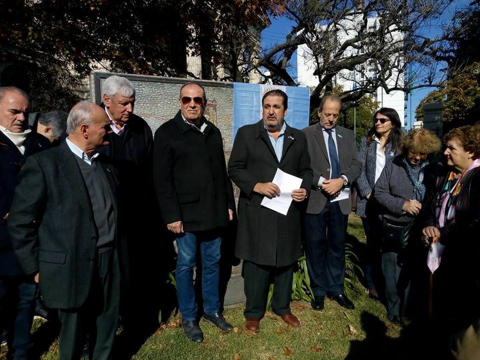 33642781_739671619577388_4806016310565666816_n