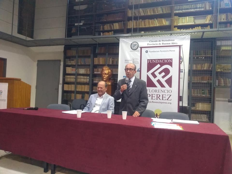 Entrega de certificados de la Fundación Florencio Pérez