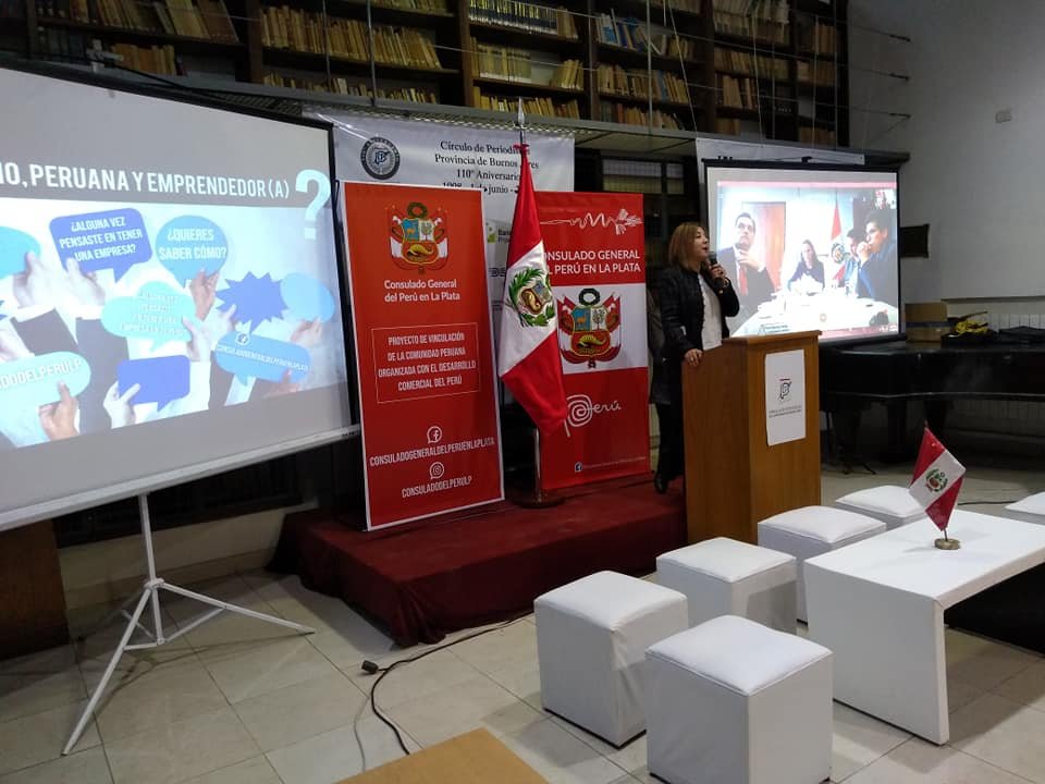 Compartiendo actividad del Consulado del Perú 