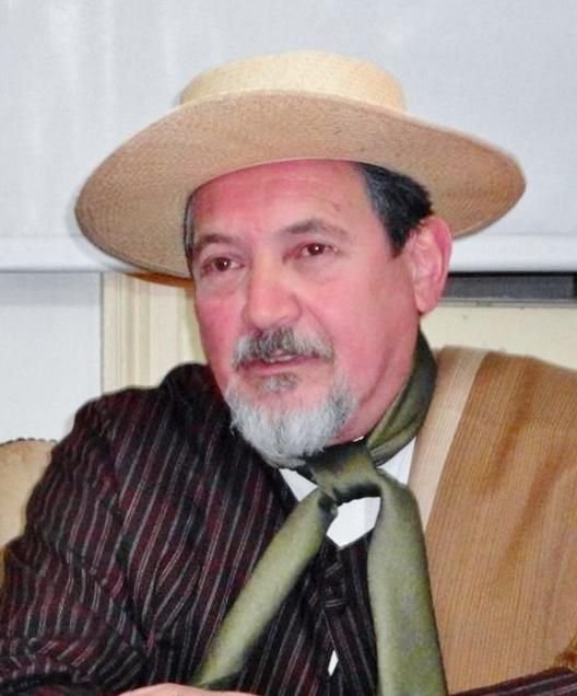 DONARON LAS OBRAS COMPLETAS DE CARLOS RAUL RISSO A LA BIBLIOTECA DEL CIRCULO