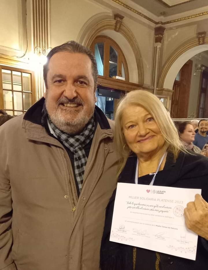 Reconocimiento Mujer Solidaria